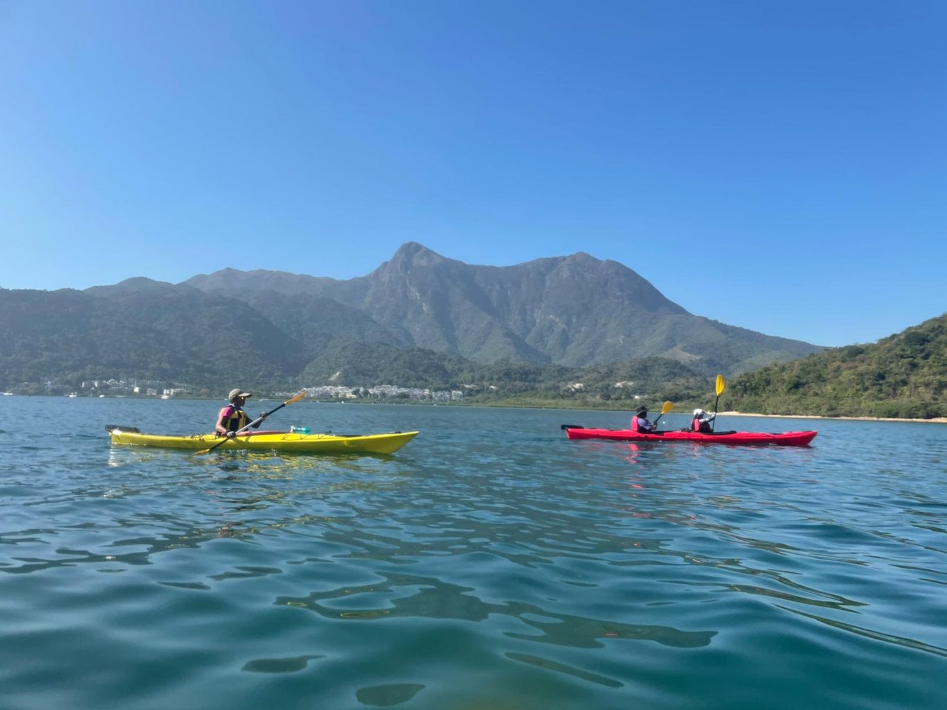 3 fathoms cove 1/2 day sea kayak tour